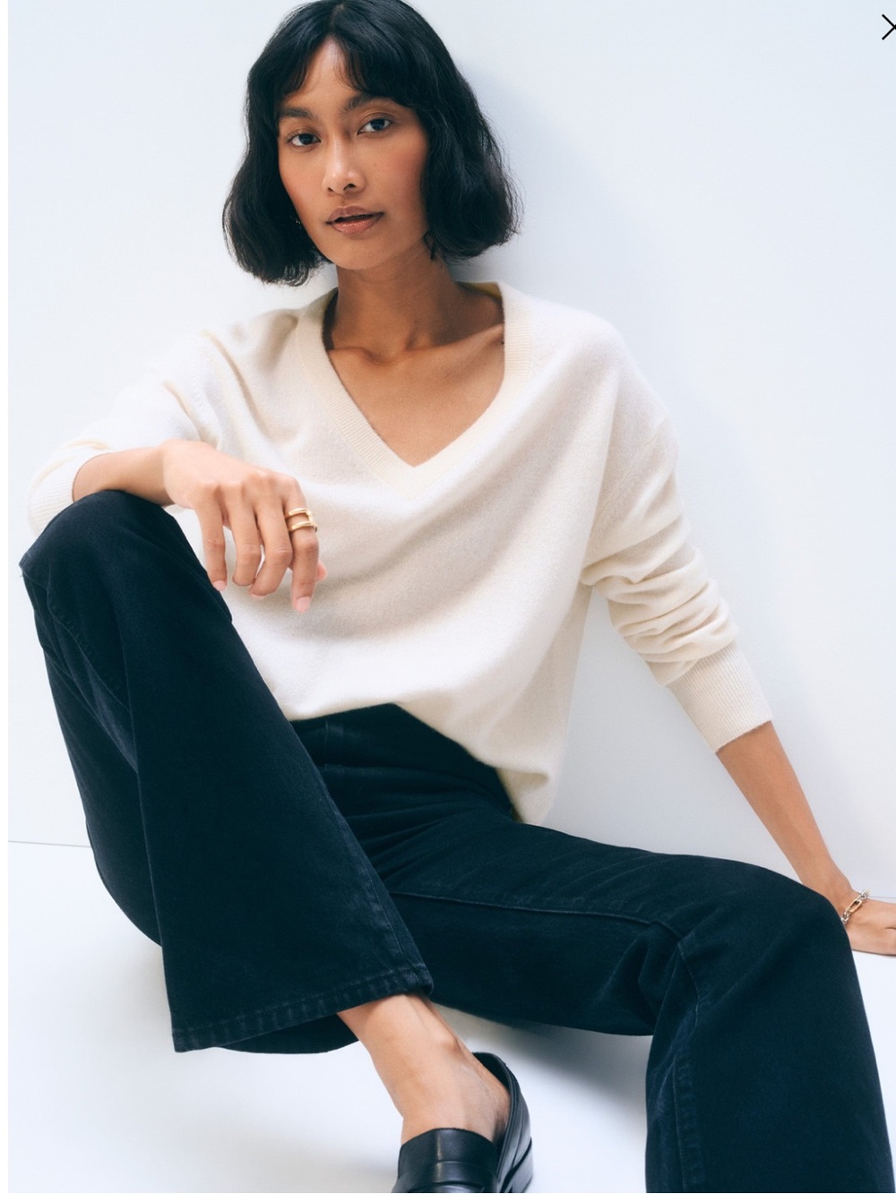 White + Warren Cream cashmere V-Neck Sweater XS